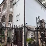 Guesthouse Anchor&Budva